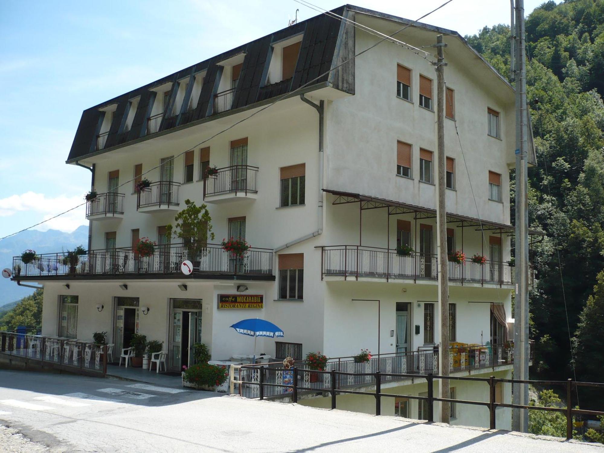 Albergo Ristorante Regina Bognanco Екстер'єр фото